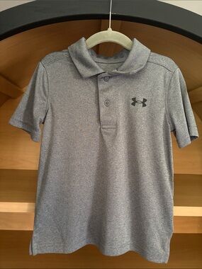 ✨$10✨LIKE NEW•Under Armour• Toddler Matchplay Polo Shirt | Grey | 4T